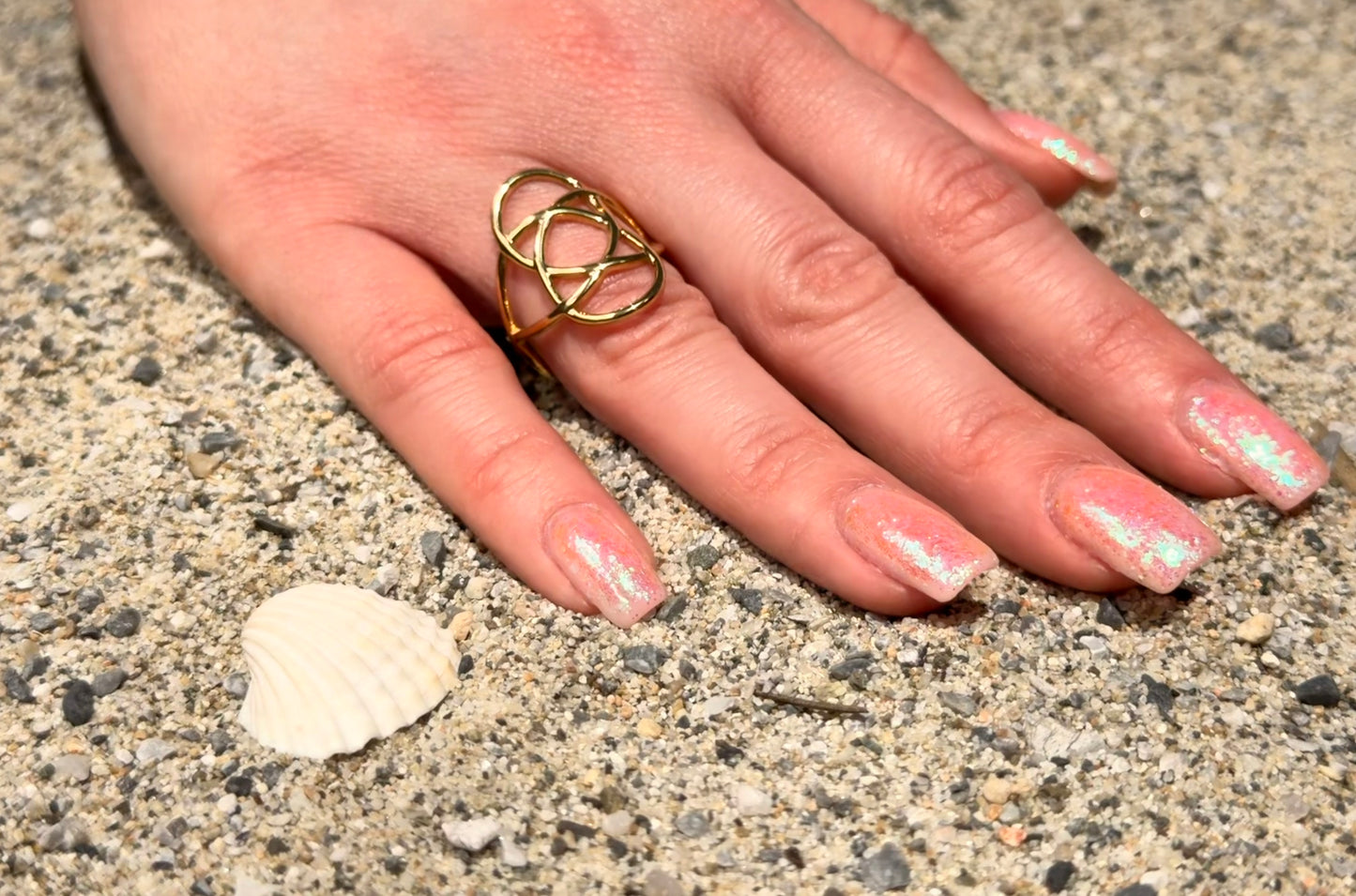 Veloura Gold